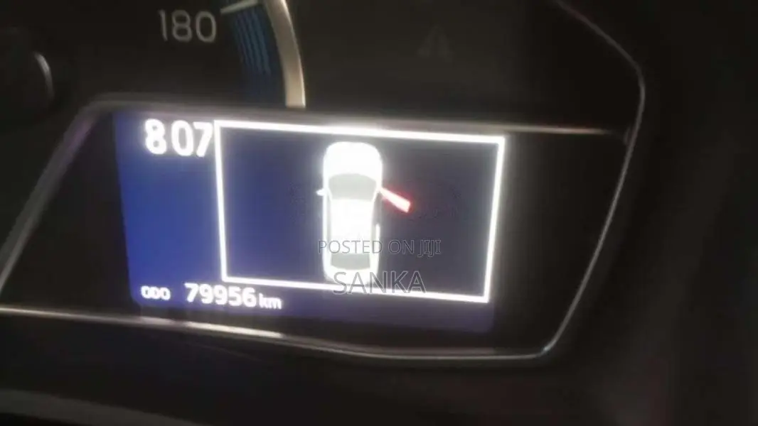 Toyota Axio 2015 Car (Used)