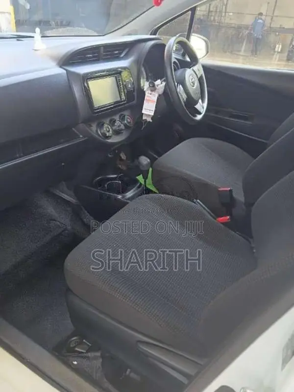 Toyota Vitz 2018 Car (Used)