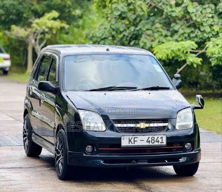 Chevrolet Cruze 2004 Car (Used)