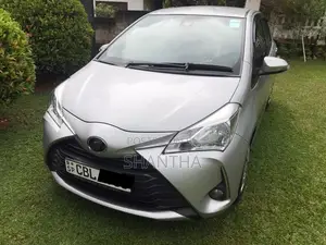 Toyota Vitz 2019 Car (Used)