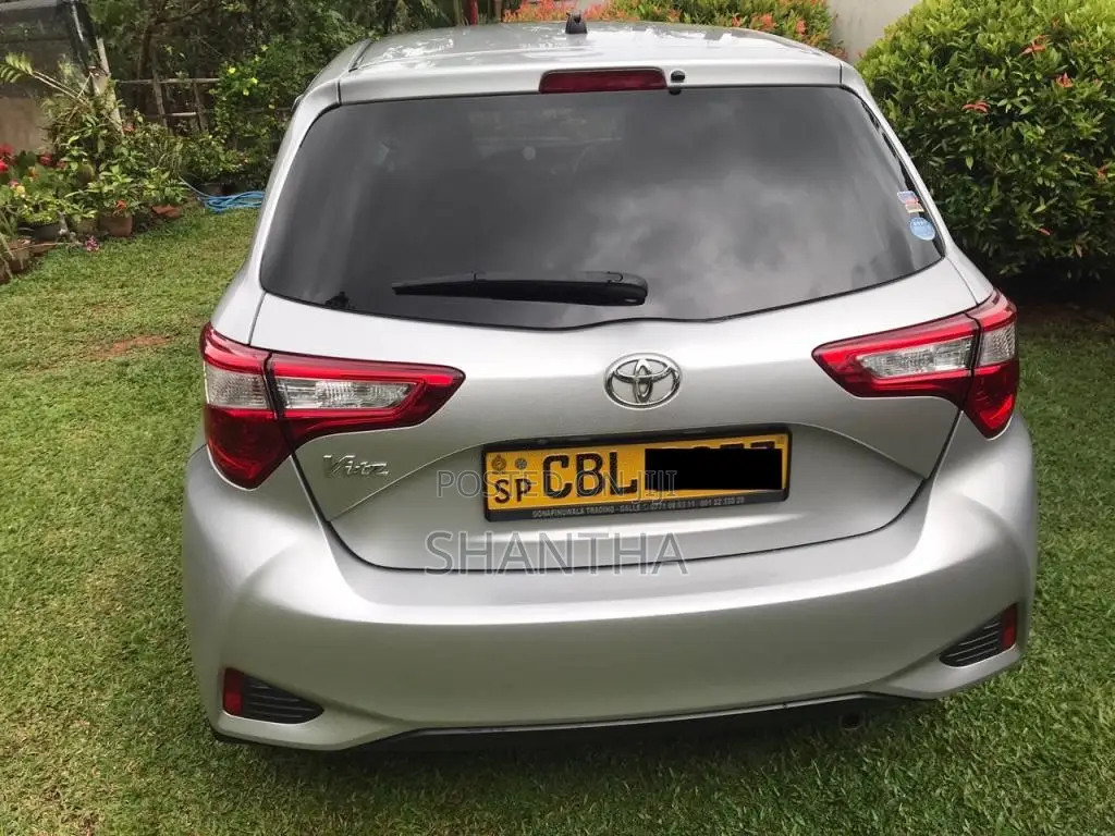 Toyota Vitz 2019 Car (Used)