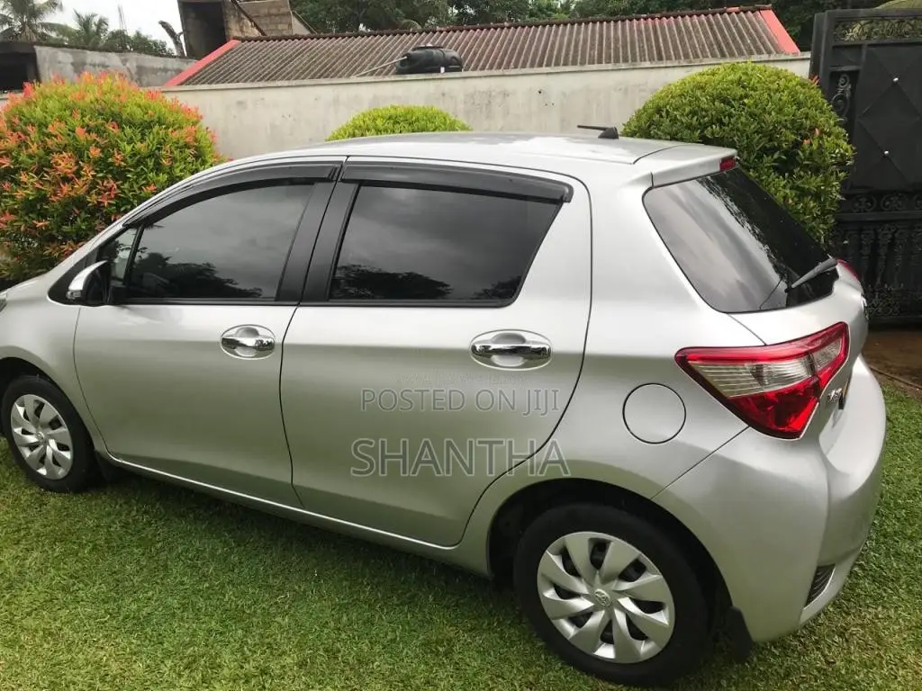 Toyota Vitz 2019 Car (Used)