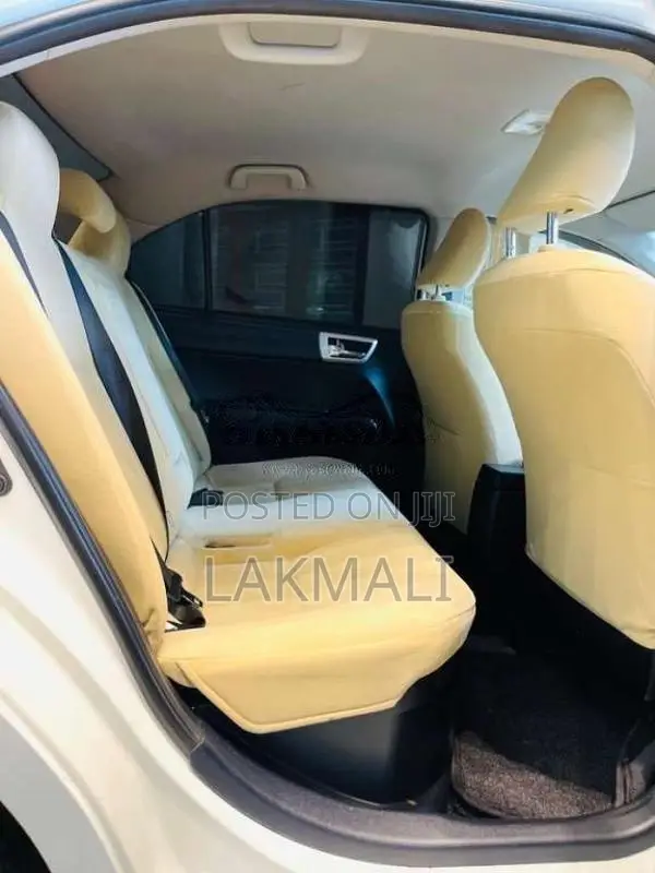 Toyota Axio 2017 Car (Used)