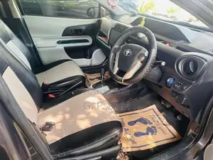 Toyota Aqua 2013 Car (Used)