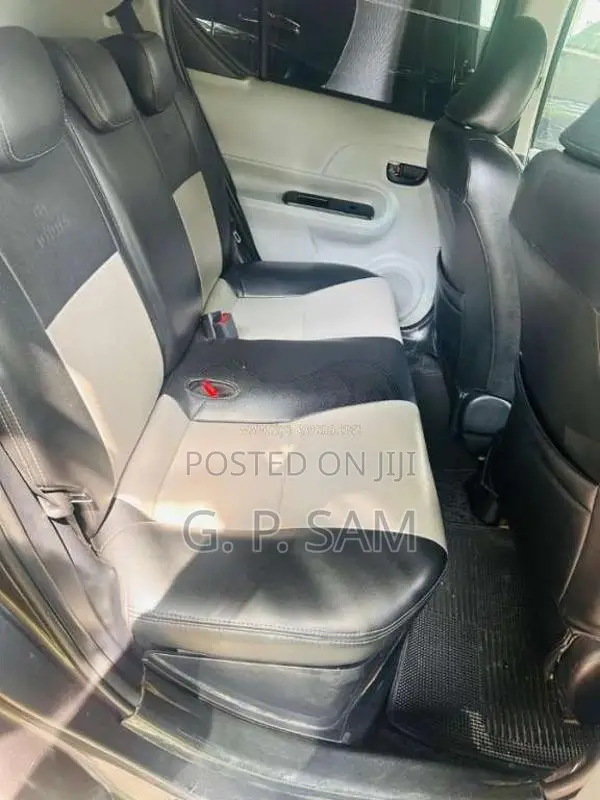 Toyota Aqua 2013 Car (Used)