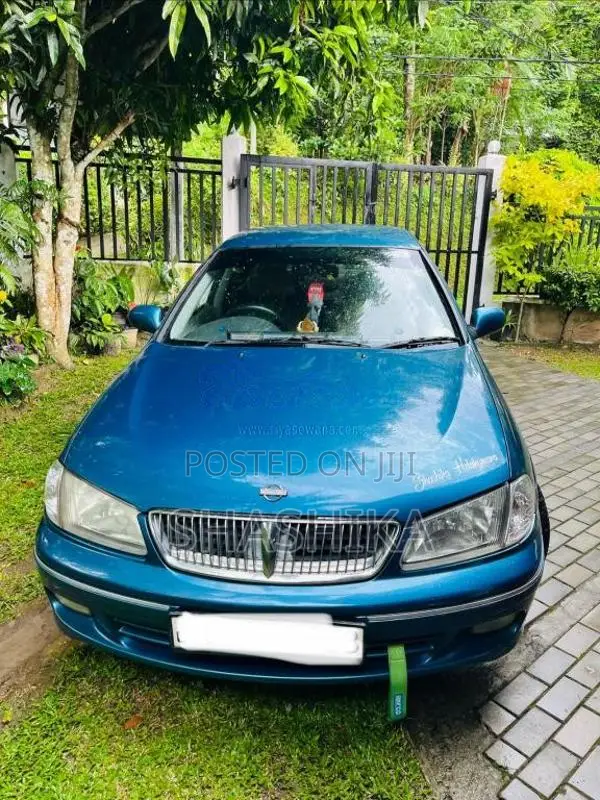 Nissan Sunny 2000 Car (Used)