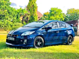 Toyota Prius 2011 Car (Used)