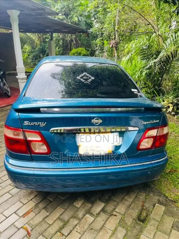 Nissan Sunny 2000 Car (Used)