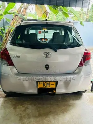 Toyota Vitz 2007 Car (Used)