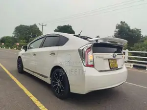 Toyota Prius G Touring 2014 Car (Used)