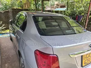 Toyota Axio 2013 Car (Used)