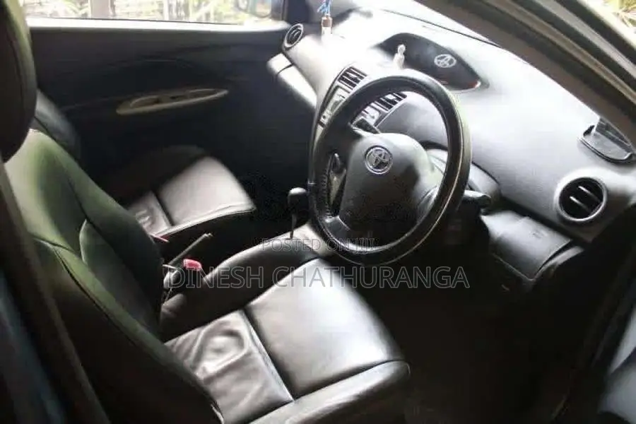 Toyota Yaris 2007 Car (Used)