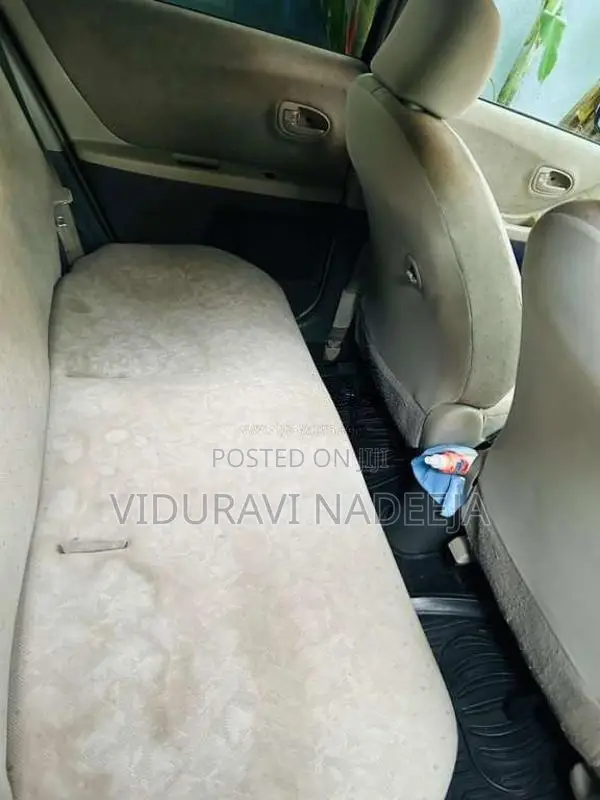 Toyota Vitz 2007 Car (Used)