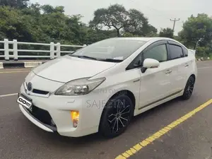 Toyota Prius G Touring 2014 Car (Used)