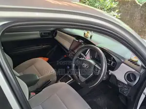 Toyota Axio 2013 Car (Used)