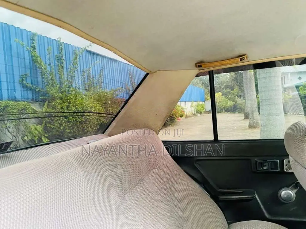 Mitsubishi Lancer Box 1980 Car (Used)
