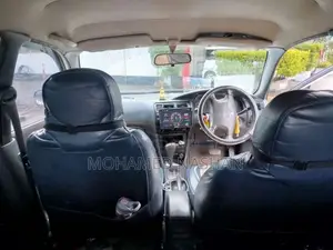 Toyota Elephant Back 2000 Car (Used)
