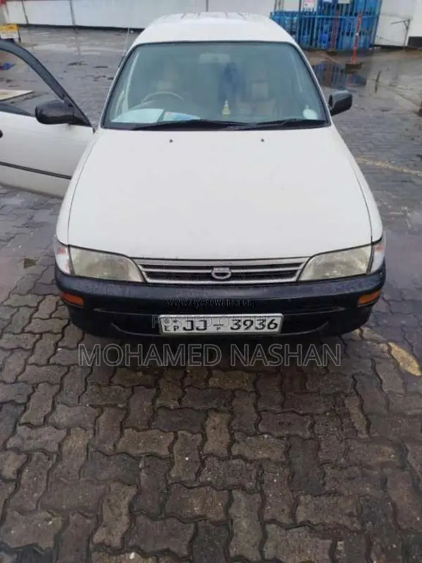 Toyota Elephant Back 2000 Car (Used)