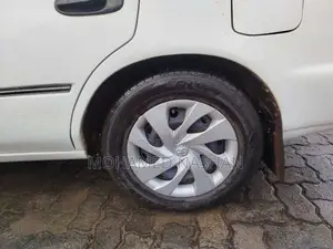 Toyota Elephant Back 2000 Car (Used)