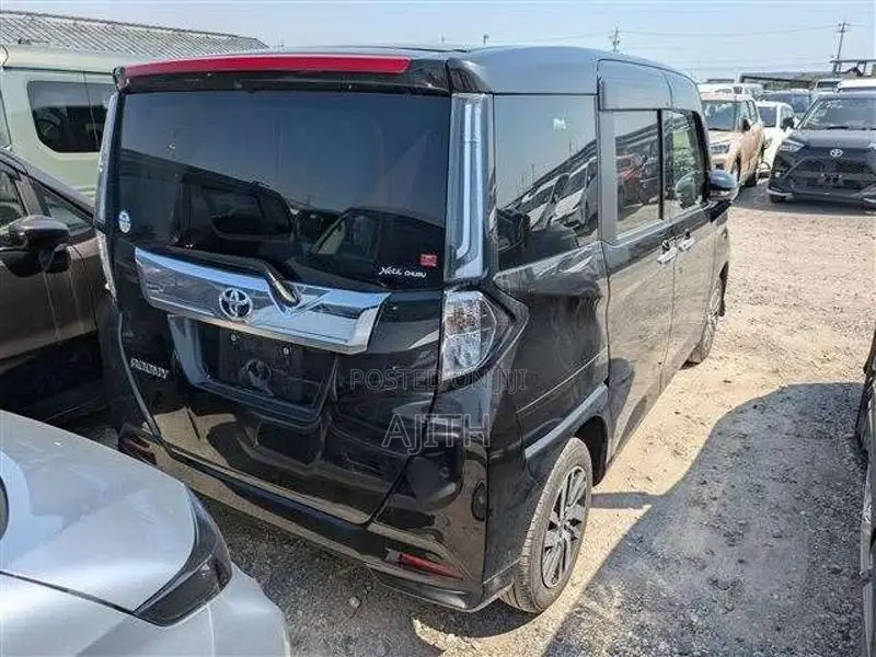 Toyota Roomy Custom G 2023 Car Unregistered (Recondition)