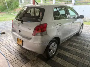 Toyota Vitz 2007 Car (Used)