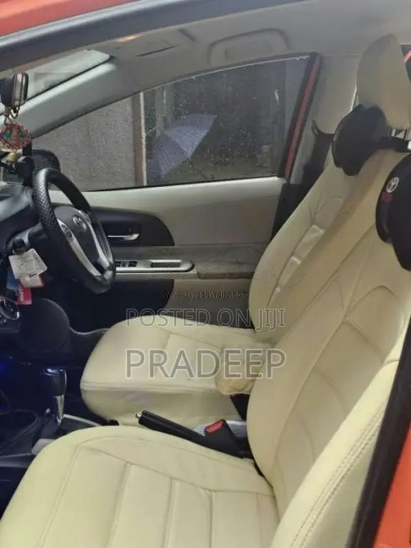 Toyota Aqua 2012 Car (Used)