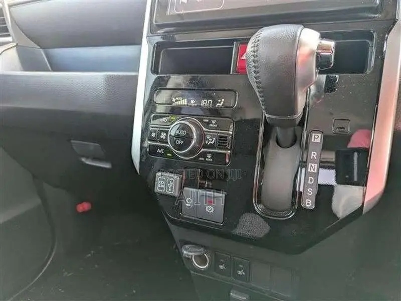 Toyota Roomy Custom G 2023 Car Unregistered (Recondition)