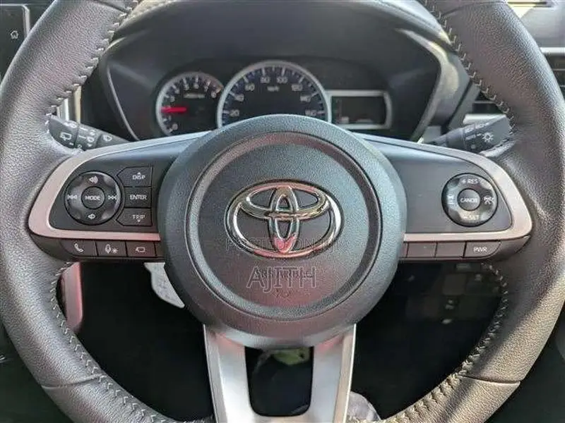 Toyota Roomy Custom G 2023 Car Unregistered (Recondition)