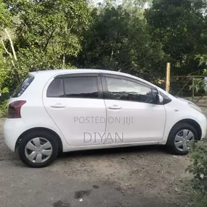 Toyota Vitz 2007 Car (Used)