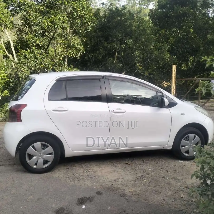 Toyota Vitz 2007 Car (Used)