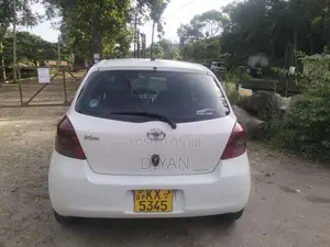 Toyota Vitz 2007 Car (Used)