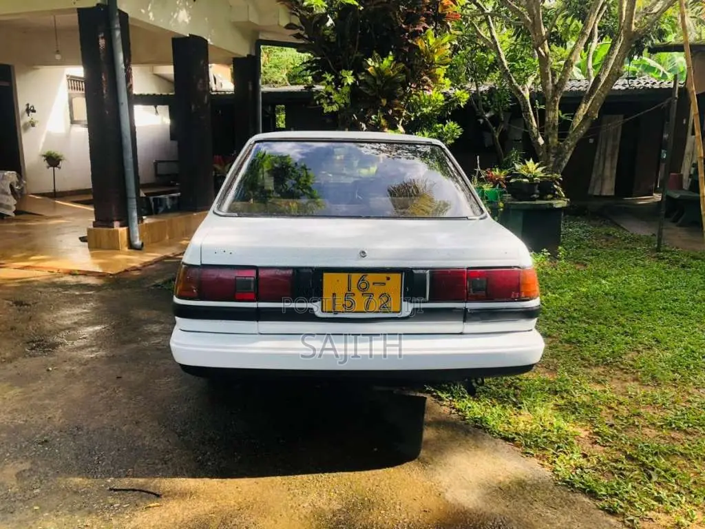 Toyota AT 150 Corona 1986 Car (Used)