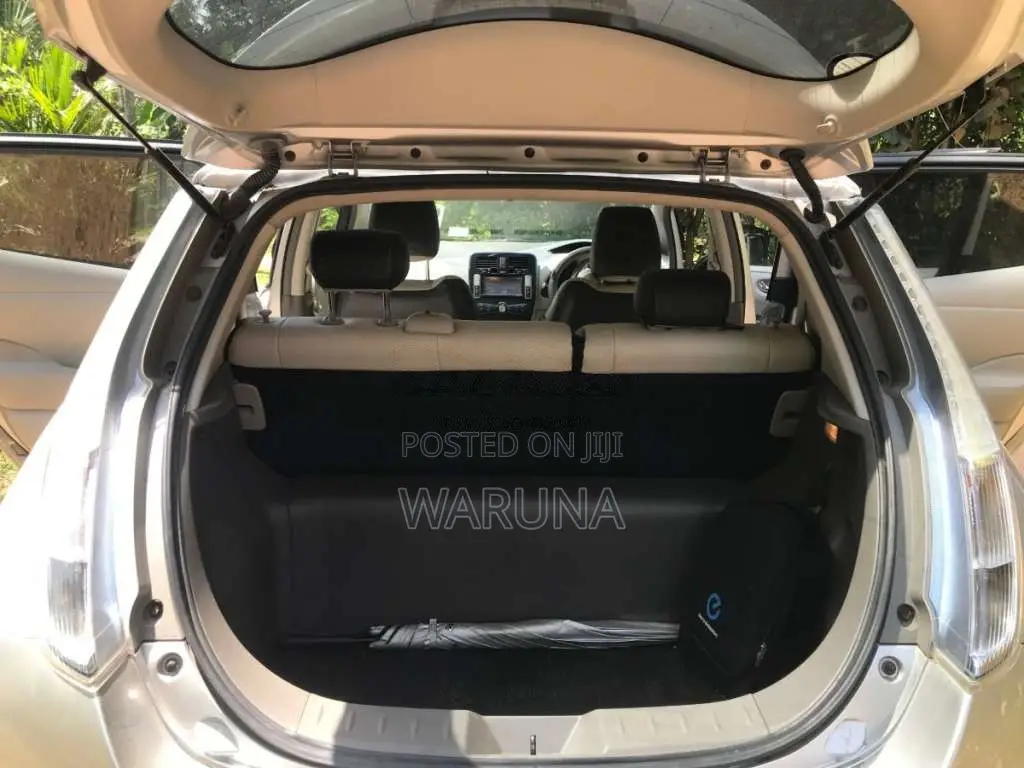 Nissan Leaf 2012 Car (Used)