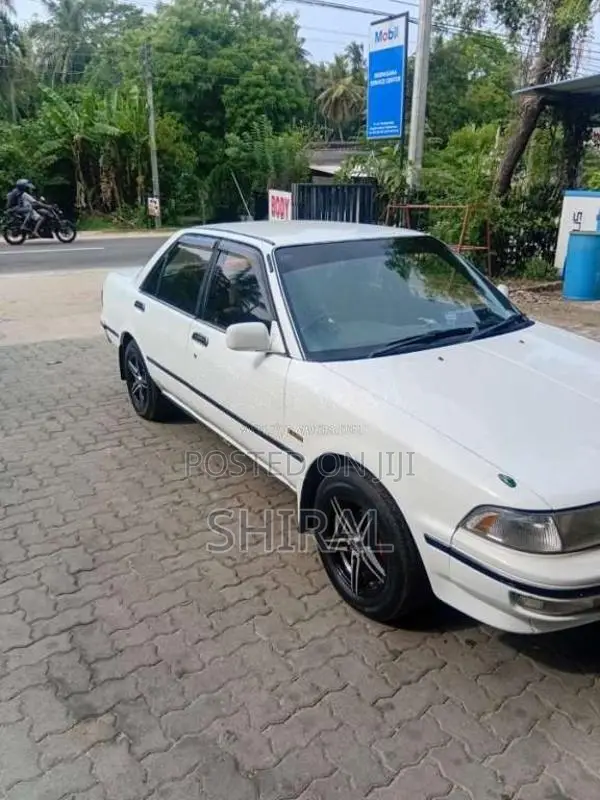 Toyota Carina 1992 Car (Used)