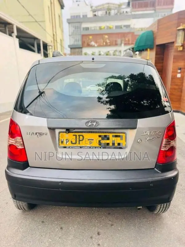 Hyundai Santro 2004 Car (Used)