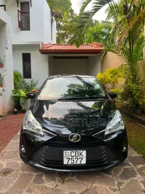 Toyota Vitz 2019 Car (Used)