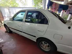 Hyundai Accent 2000 Car (Used)