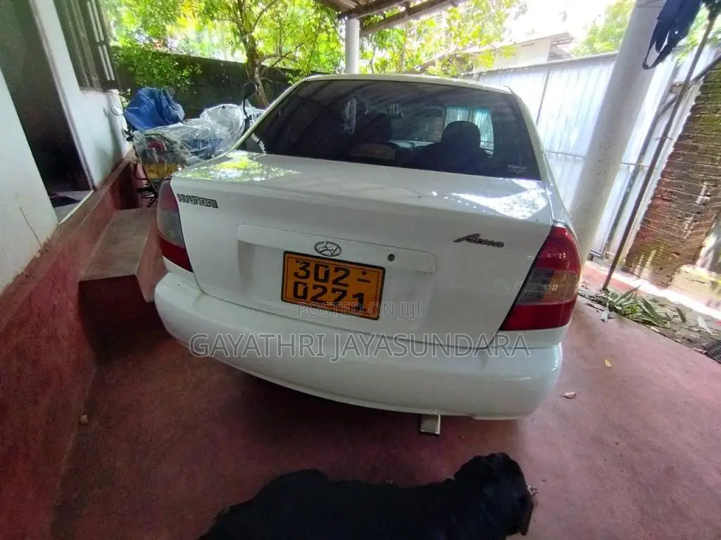 Hyundai Accent 2000 Car (Used)