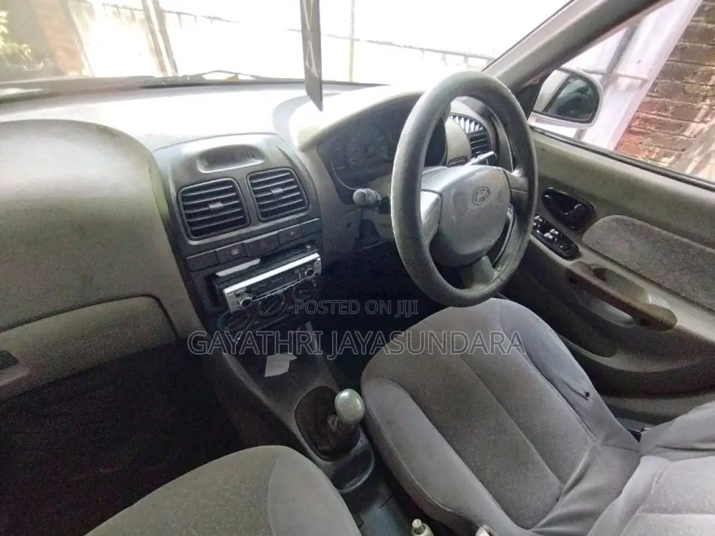 Hyundai Accent 2000 Car (Used)