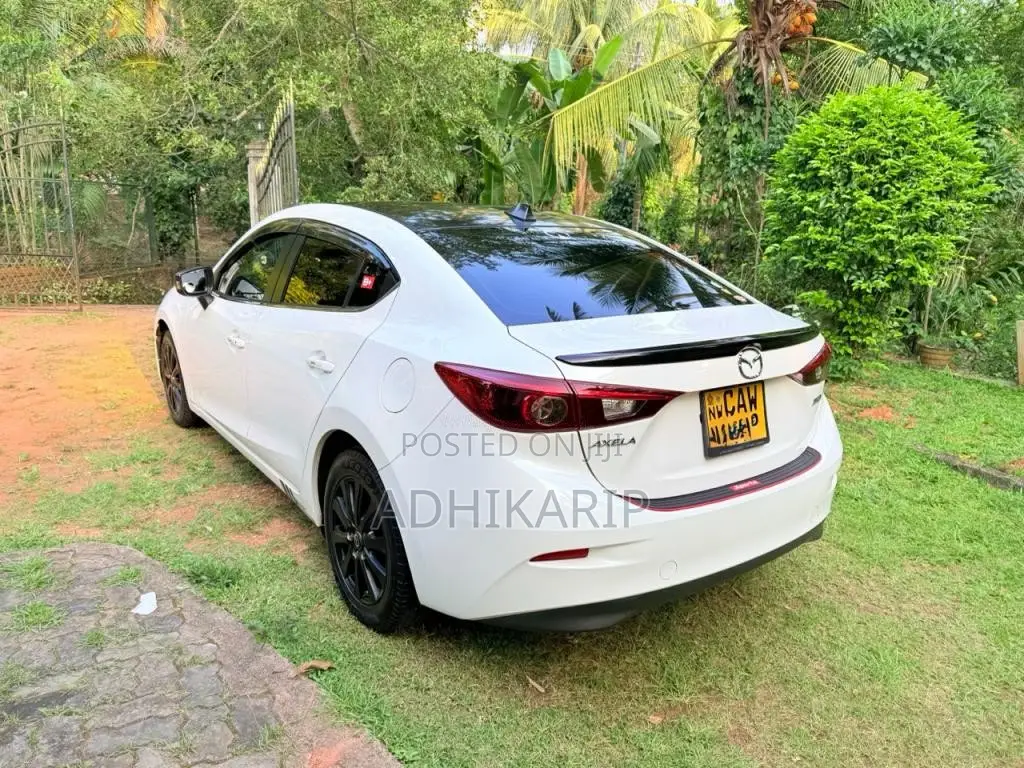 Mazda Axela Skyactiv 2017 Car (Used)