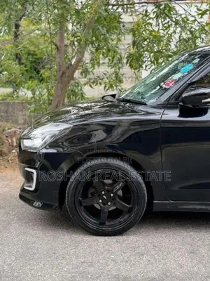 Suzuki Swift 2017 Car (Used)