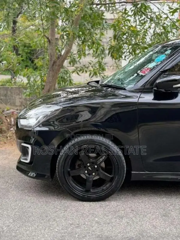 Suzuki Swift 2017 Car (Used)