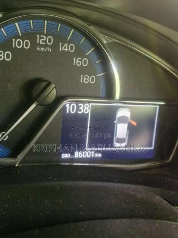 Toyota Axio 2015 Car (Used)