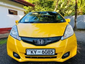 Honda Fit GP1 Navi Premium 2012 Car (Used)