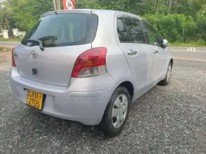 Toyota Vitz 2008 Car (Used)
