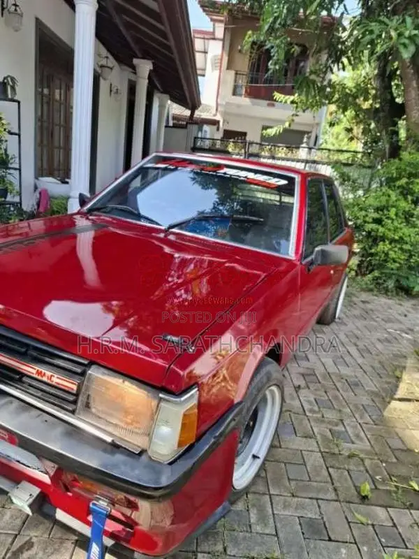 Mitsubishi Lancer Box 1980 Car (Used)