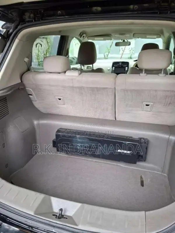 Nissan Leaf 2012 Car (Used)