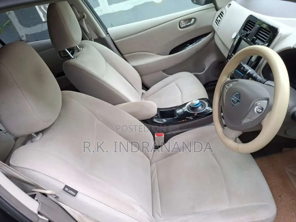 Nissan Leaf 2012 Car (Used)