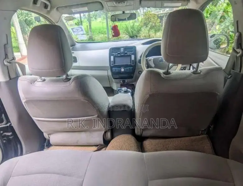 Nissan Leaf 2012 Car (Used)