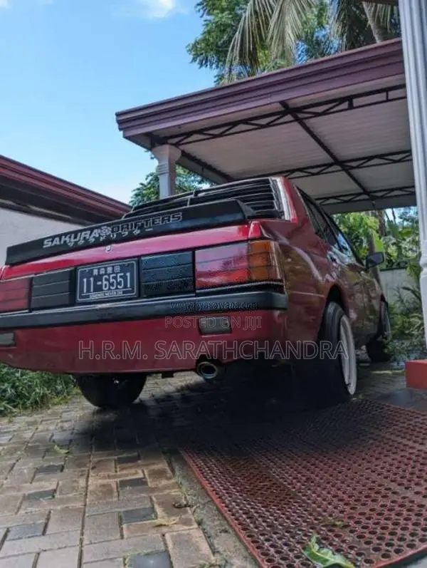 Mitsubishi Lancer Box 1980 Car (Used)